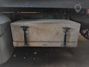 2000 FREIGHTLINER C120 CENTURY Used Battery Box Truck / Trailer Components for sale