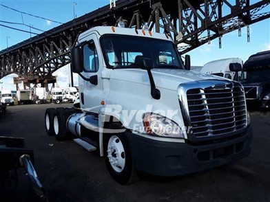 Freightliner Cascadia 125 Conventional Day Cab Trucks For