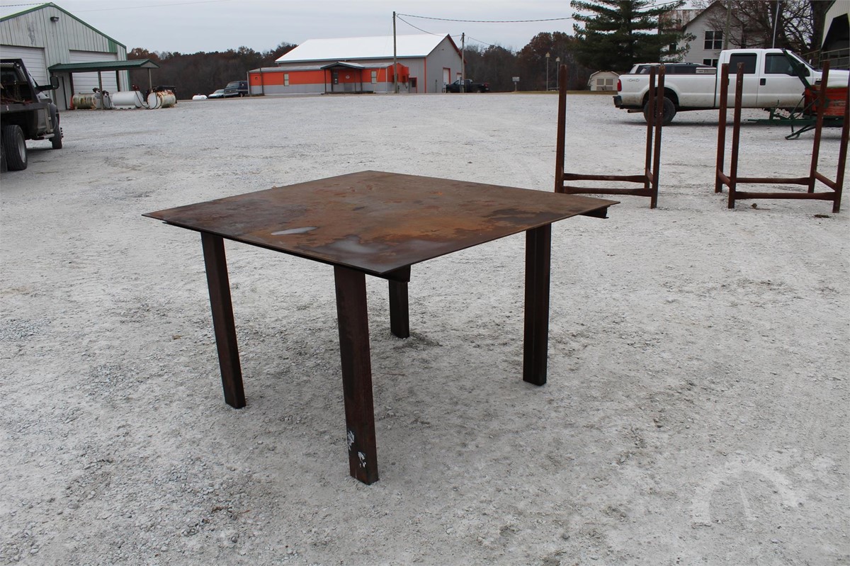 Auctiontime Com Custom Made Work Bench Online Auctions