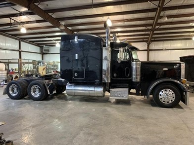 Peterbilt 379exhd Conventional Trucks W Sleeper For Sale