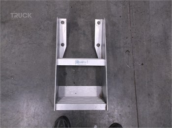 MERRITT STEP Gebraucht Andere LKW- / Anhängerkomponenten zum verkauf