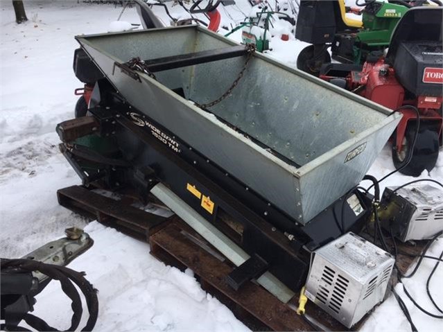 Turfco Widespin 1530 For Sale In Akron New York Marketbook Co Za