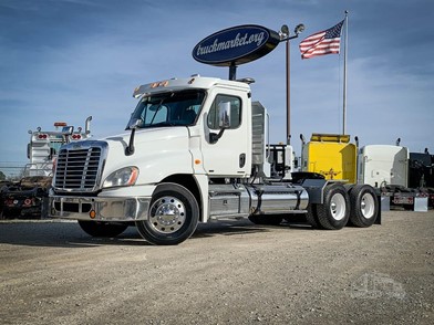 Freightliner Trucks For Sale In Olive Branch Mississippi 345