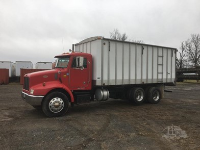 Peterbilt Medium Duty Trucks For Sale 722 Listings Truckpaper