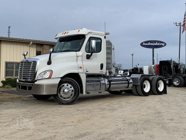 2012 Freightliner Cascadia 125 For Sale In Olive Branch