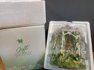 Brand New Gift Collection Easter Snow Globe Other For Sale 1