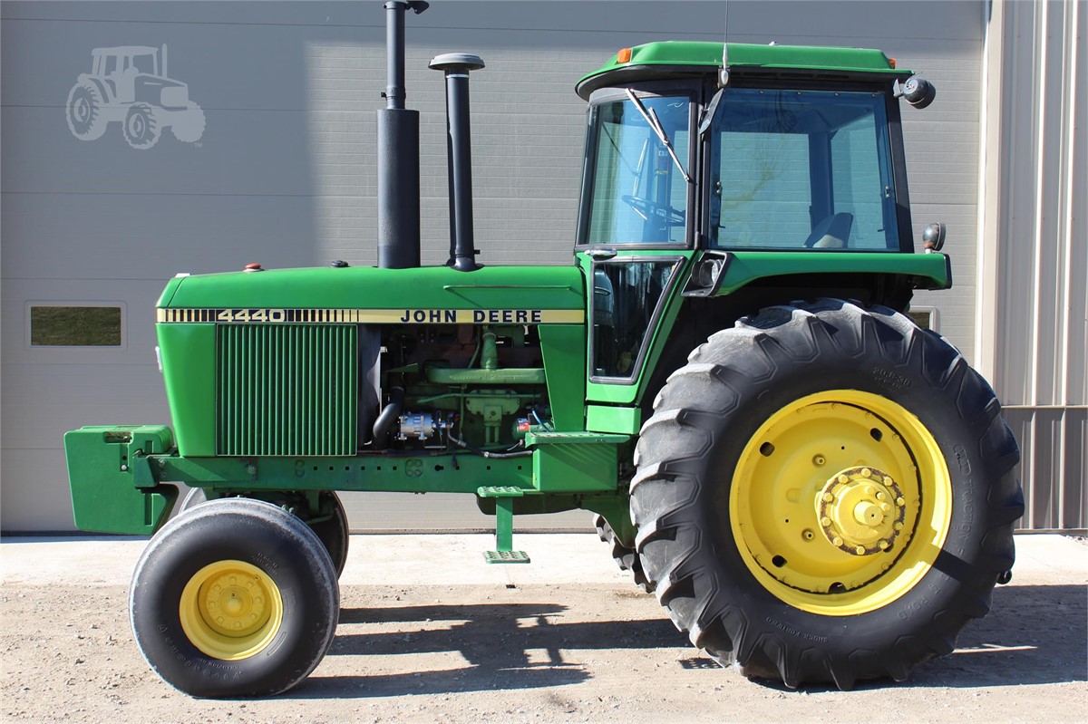 1982 JOHN DEERE 4440 For Sale In Martinsville, Indiana | TractorHouse.com