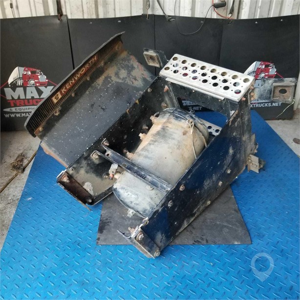 2000 KENWORTH T2000 Used Battery Box Truck / Trailer Components for sale