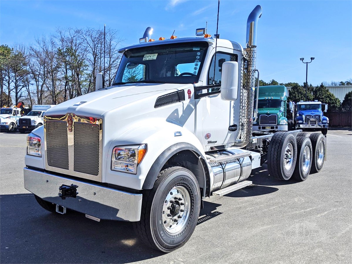 2021 KENWORTH T880S For Sale In Medford, New York ...