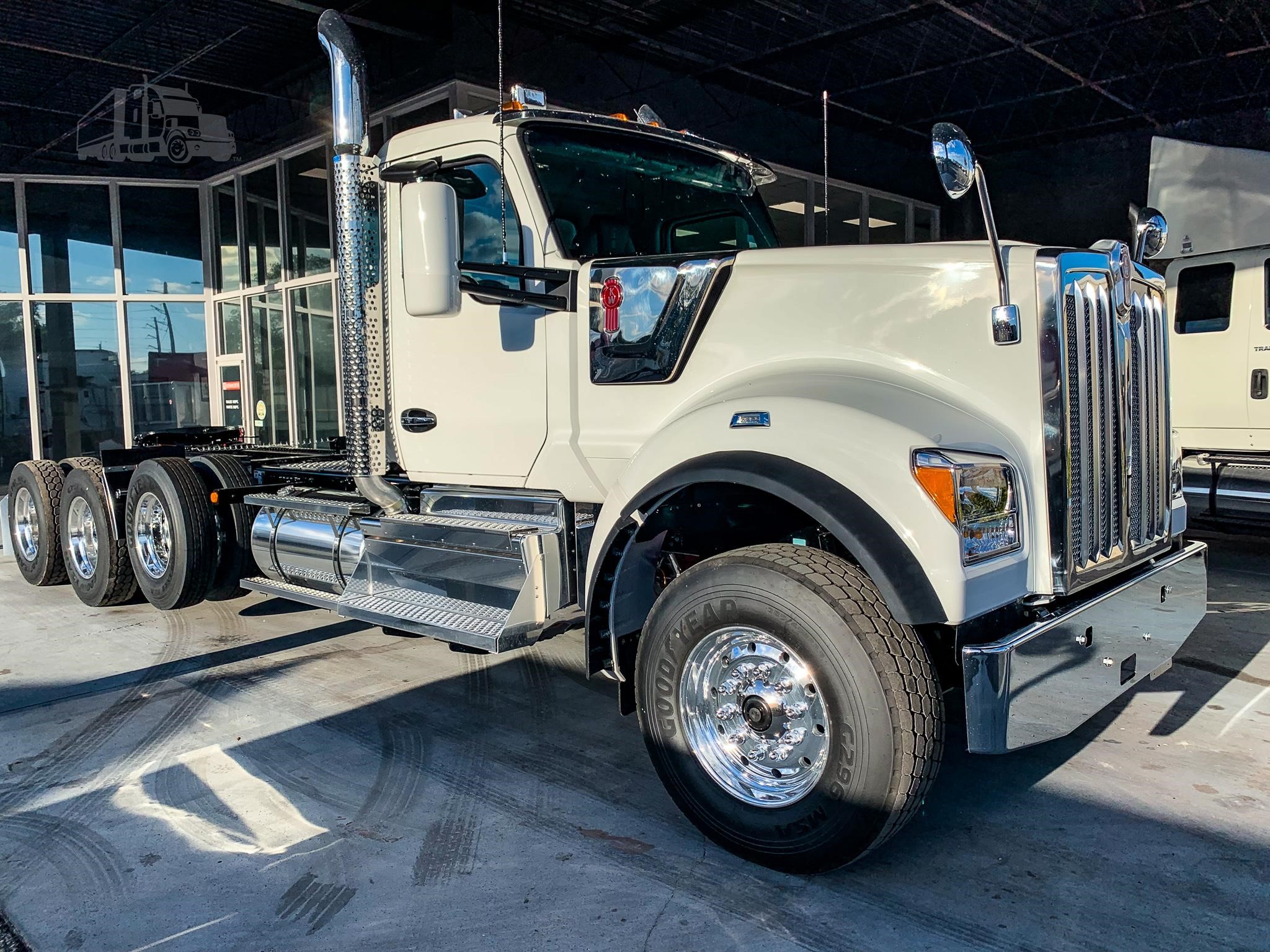 2022 KENWORTH W990 For Sale In Fort Lauderdale, Florida