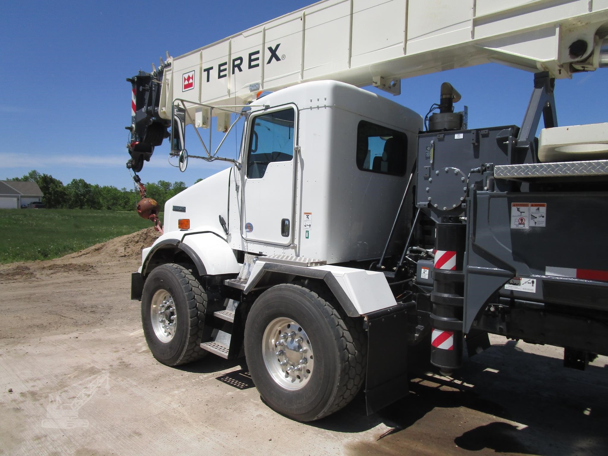 2022 TEREX CROSSOVER 8000 MOUNTED ON 2022 KENWORTH T800 2022 TEREX CROSSOVER 8000 MOUNTED ON 2022 KENWORTH T800