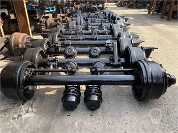 2000 HENDRICKSON BUD HUBS,PILOT METRIC HUBS AND SPOKE DAYTON HUBS Used Axle Truck / Trailer Components for sale