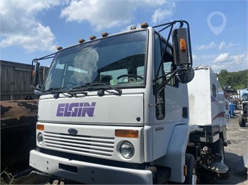 2004 STERLING SC8000 CARGO Used Cab Truck / Trailer Components for sale