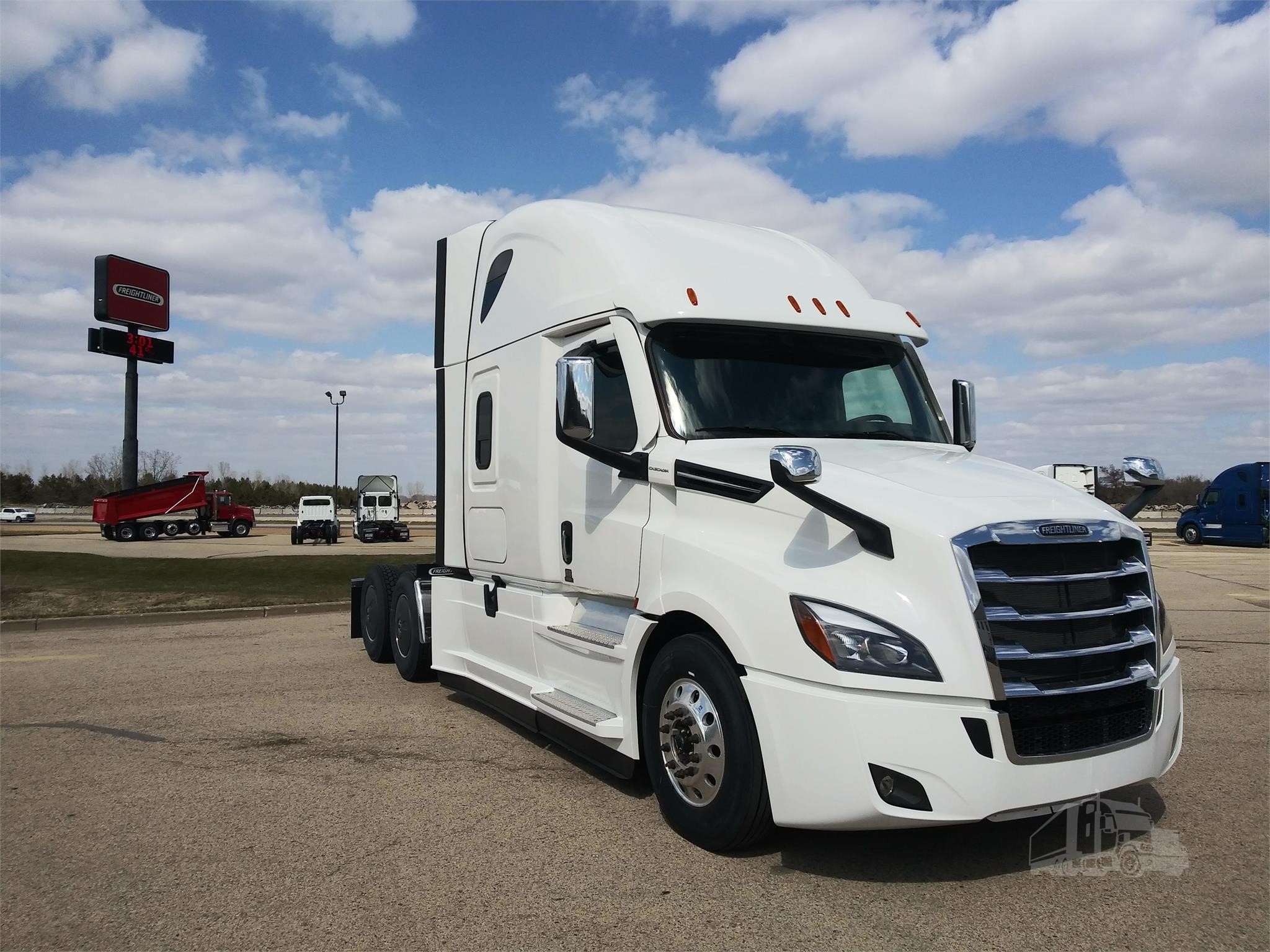 2022 FREIGHTLINER CASCADIA 126 For Sale In Roberts, Wisconsin