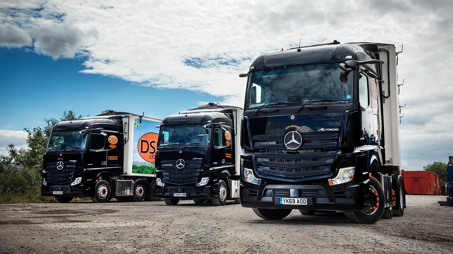 Waste Management Firm DSM Adds Three New Mercedes-Benz Actros Tractor Units With MirrorCam To Fleet