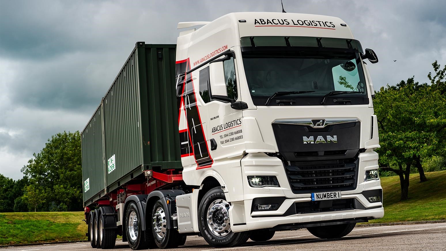 Southampton-Based Abacus Logistics Acquires UK’s First New Generation MAN TGX Tractor