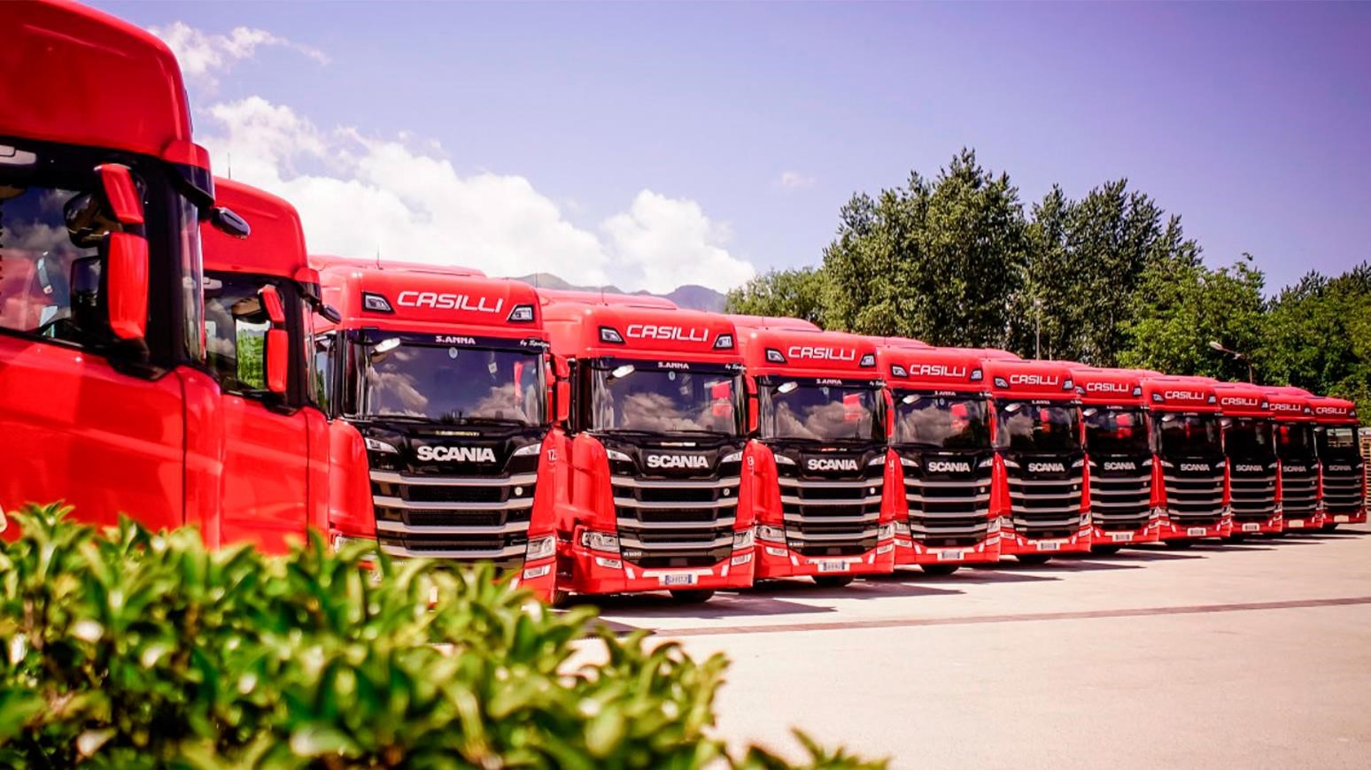 Italian Transporter Casilli Enterprise Invests In Its Future With Purchase Of Scania R 500 & Gas-Powered R 410 Trucks