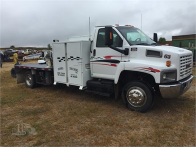 Trucks Trailers For Sale By Pfeifer S Machinery Sales 3 Listings Www Usedagmachines Com Page 1 Of 1