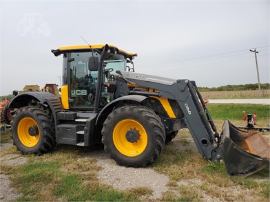 Jcb 100 Hp To 174 Hp Tractors For Sale 15 Listings Tractorhouse Com Page 1 Of 1
