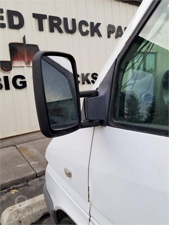 2003 DODGE SPRINTER 2500 Used Glass Truck / Trailer Components for sale