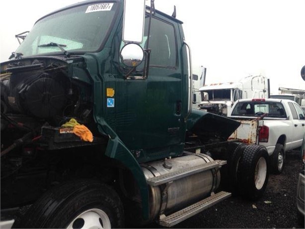 2004 STERLING A9500 Used Glass Truck / Trailer Components for sale