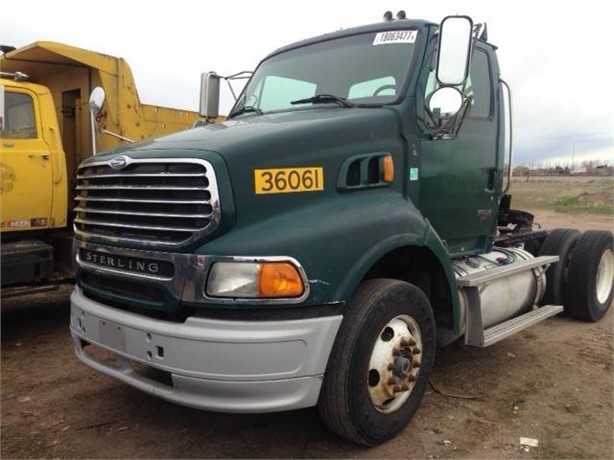 2006 STERLING A9500 Used Glass Truck / Trailer Components for sale
