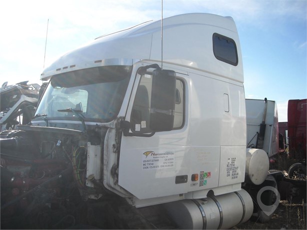 2007 VOLVO VNL660 Used Cab Truck / Trailer Components for sale
