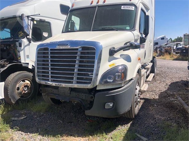 2017 FREIGHTLINER CASCADIA 113 Used Grill Truck / Trailer Components for sale