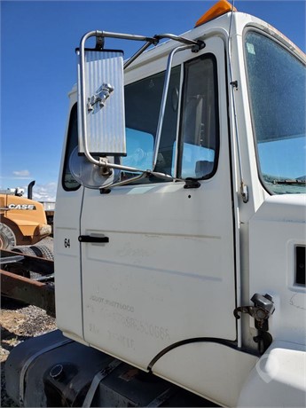1994 MACK CS200P Used Door Truck / Trailer Components for sale