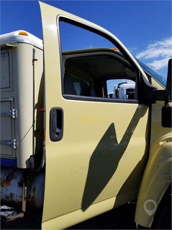 2009 GMC C5500 Used Door Truck / Trailer Components for sale