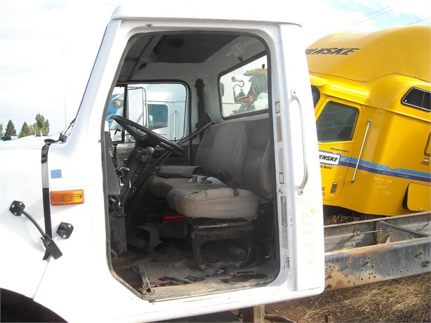 2001 INTERNATIONAL 4700 Used Cab Truck / Trailer Components for sale