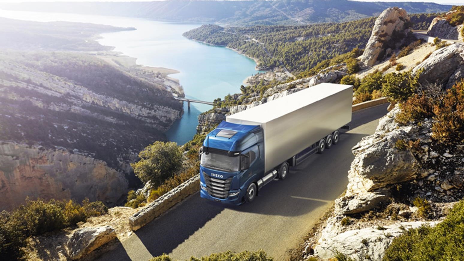 IVECO S-Way NP 460 Wins Sustainable Truck Of The Year Award For 2021