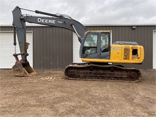 Deere 200d Lc Construction Equipment