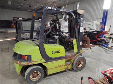 Clark Forklifts Lifts For Sale 418 Listings Marketbook Co Nz Page 1 Of 17