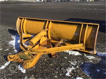 CUSTOM 9 FOOT FRONT BLADE FOR TRUCK Used Plow Truck / Trailer Components for sale