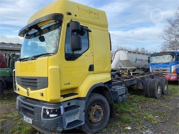2011 RENAULT PREMIUM 430 Used Chassis Cab Trucks for sale