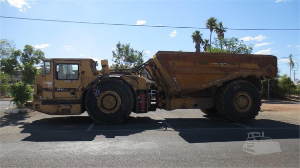 2002 CATERPILLAR AD40 Used Trucks Water Equipment for sale