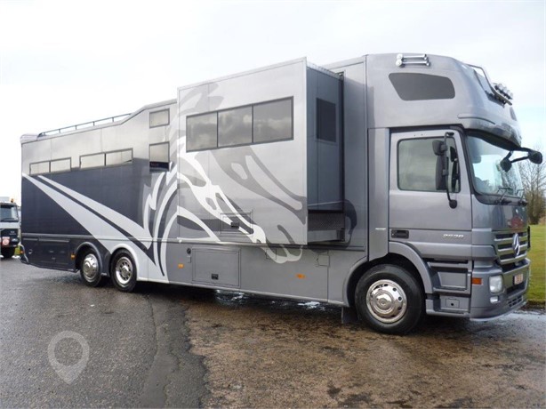 2010 MERCEDES-BENZ ACTROS 2536 Used Horse Box Trucks for sale
