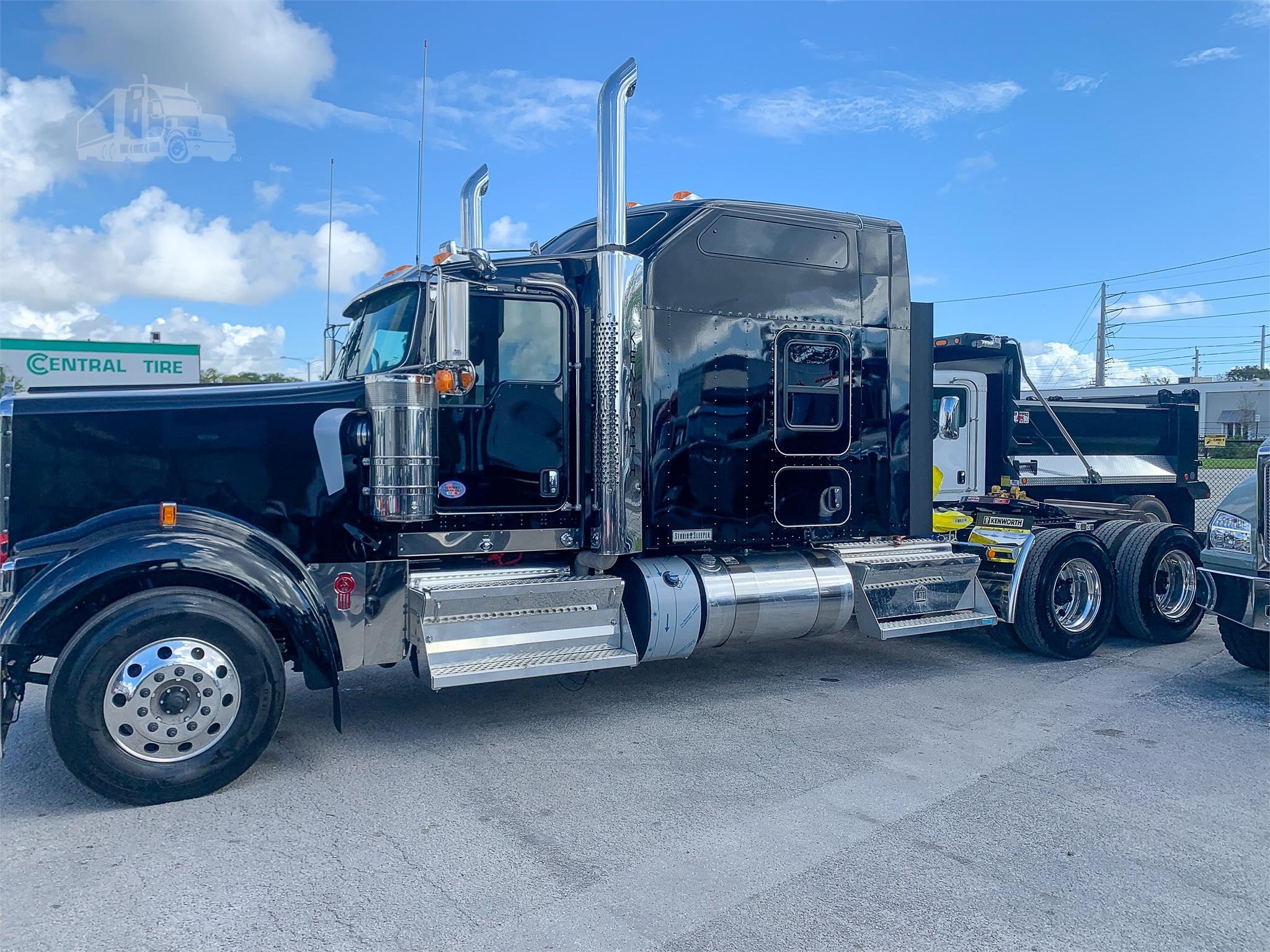 2022 KENWORTH W900 For Sale In Fort Lauderdale, Florida