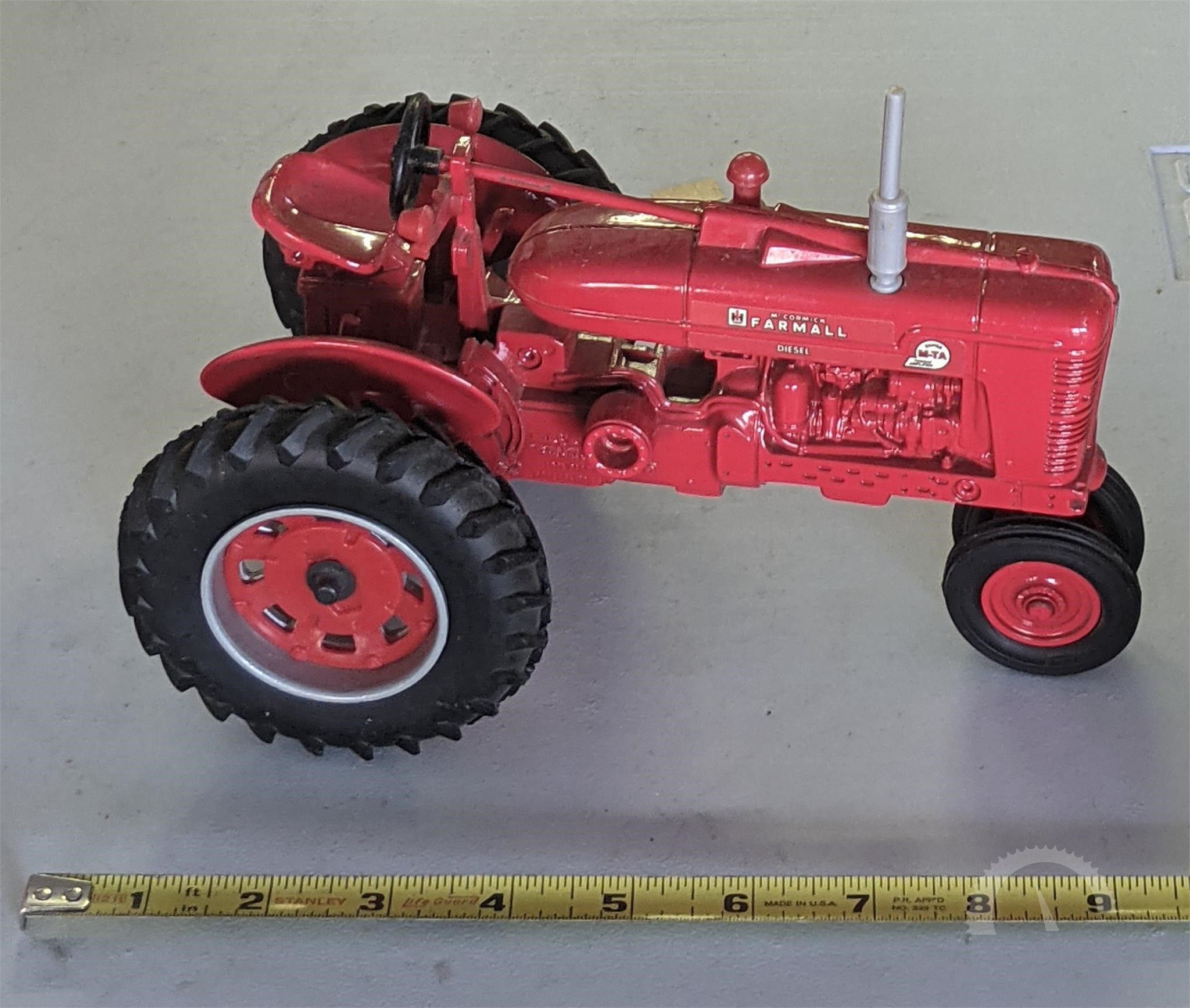 International Harvester McCormick W-6 Wide Front Pedal Tractor Scale Models 1214 