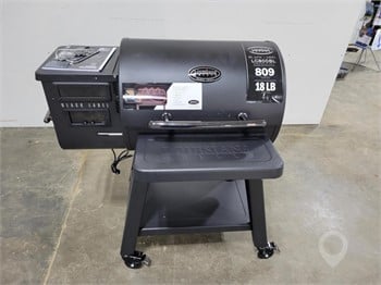 LOUISIANA GRILL LG800BL New Grills Personal Property / Household items for sale