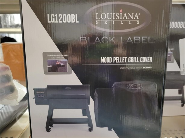 LOUISIANA GRILLS LG1200BL GRILL COVER New Grills Personal Property / Household items for sale