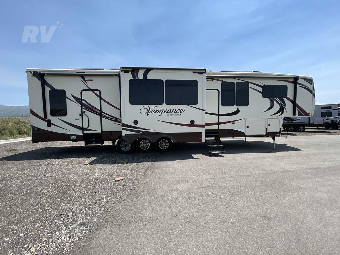 2015 FOREST RIVER VENGEANCE TOURING EDITION 39R12 For Sale in North 2015 Forest River Vengeance Touring Edition 39r12