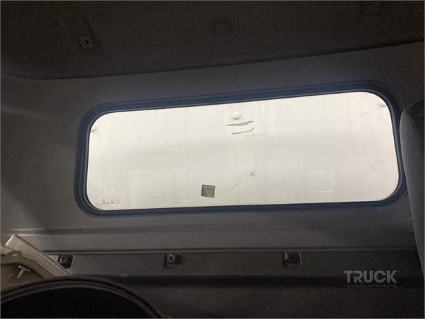 2012 ISUZU NQR Used Fensterglas LKW- / Anhängerkomponenten zum verkauf