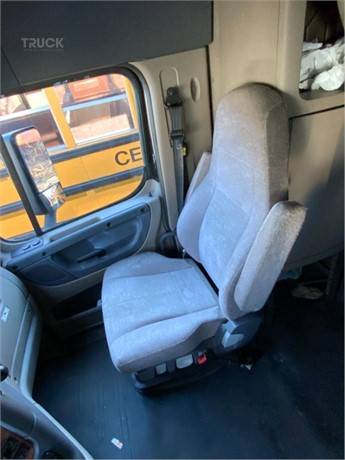 2015 FREIGHTLINER CASCADIA 125 Used Sitz LKW- / Anhängerkomponenten zum verkauf