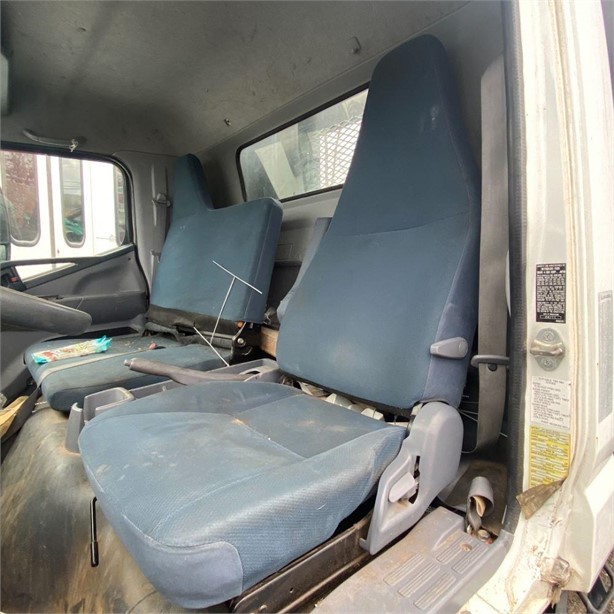 2012 MITSUBISHI FEC92S Used Seat Truck / Trailer Components for sale