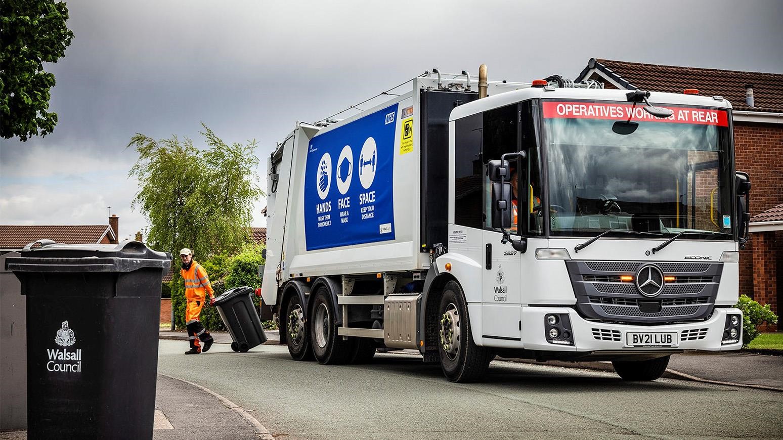Walsall Council Returns To Mercedes-Benz Econics For Waste Collections & Recyclables
