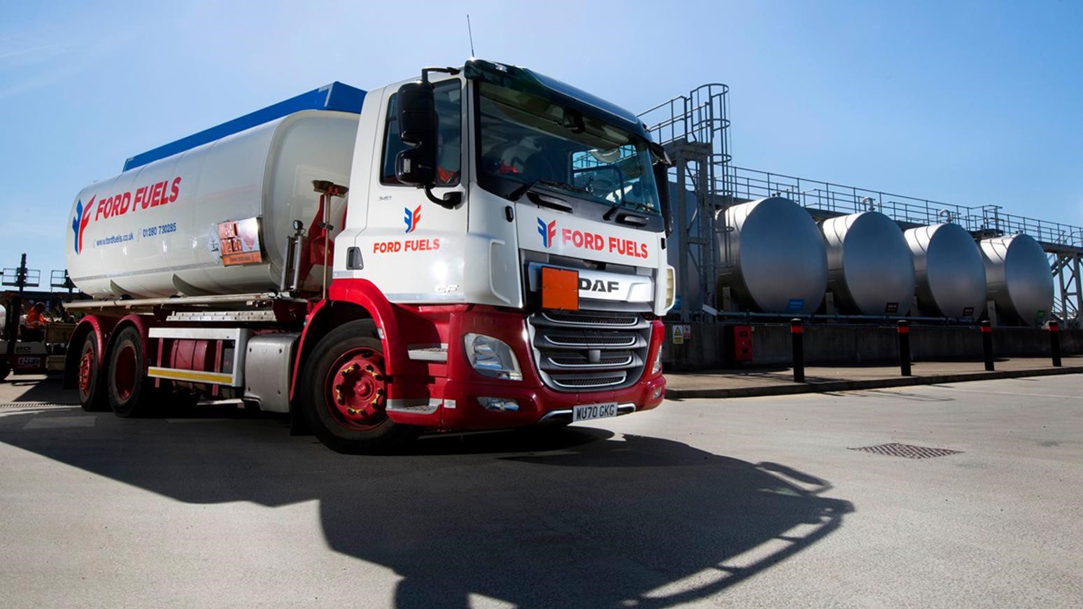 Ford Fuels Tops-Up With DAF Trucks