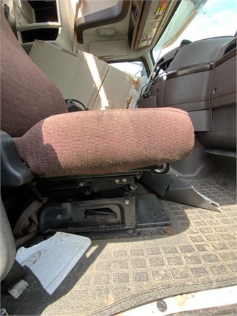 2014 VOLVO VNL Used Seat Truck / Trailer Components for sale