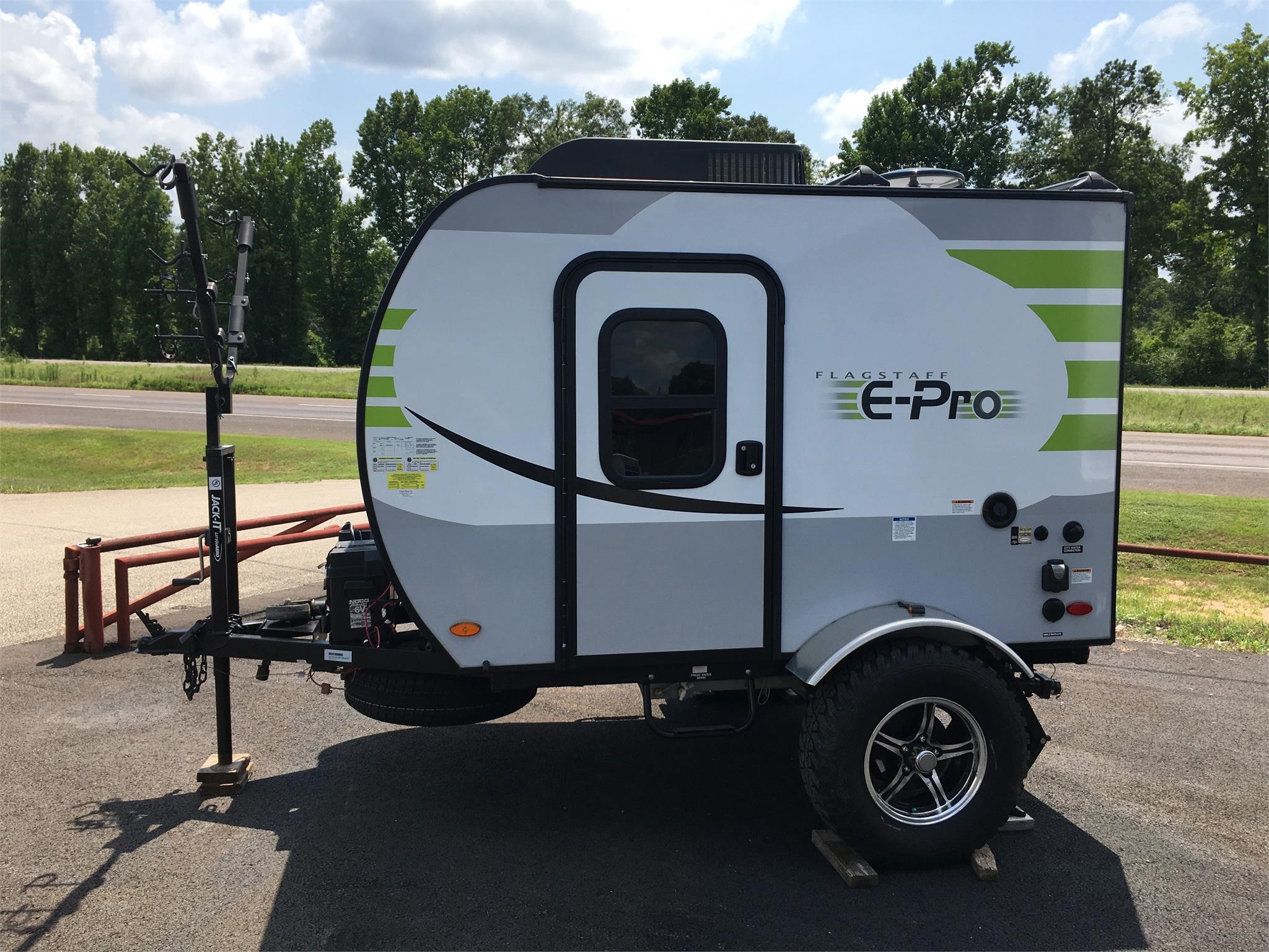 2019 FOREST RIVER FLAGSTAFF E-PRO 12RK For Sale in Nacogdoches, Texas | www.qualityrvservice.net 2019 Forest River Flagstaff E Pro 12rk